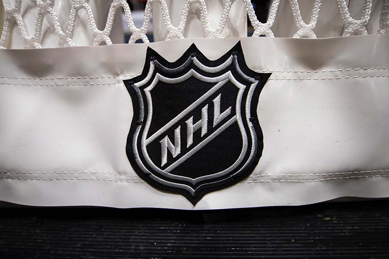 Ванкувер и Эдмонтон встретятся в плей-офф НХЛ впервые с 1992 года